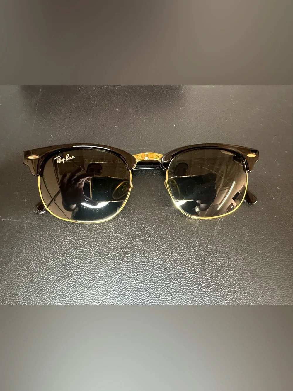 Ray-Ban Clubmaster Classic sunglasses Black Frames with Gold